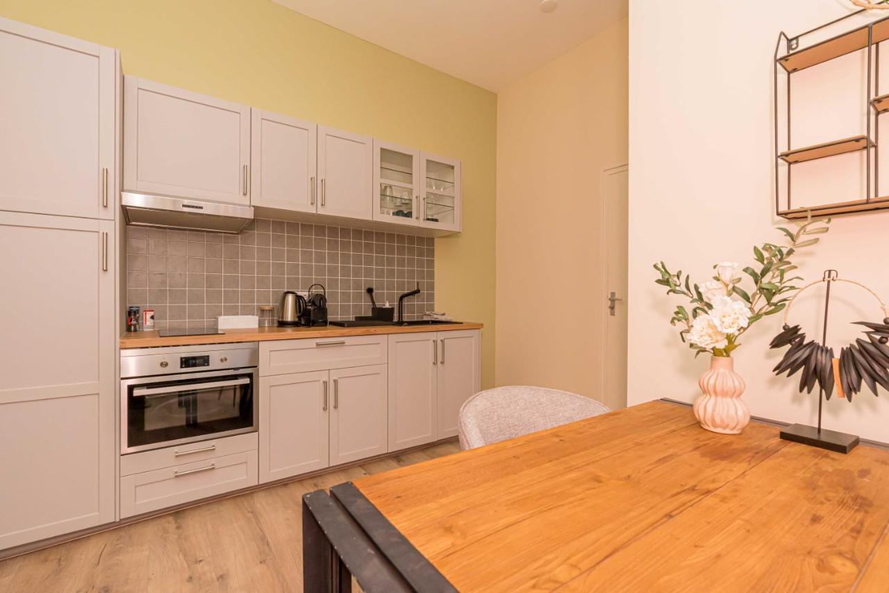 Vier Koningen Apartment Zierikzee Bagian luar foto